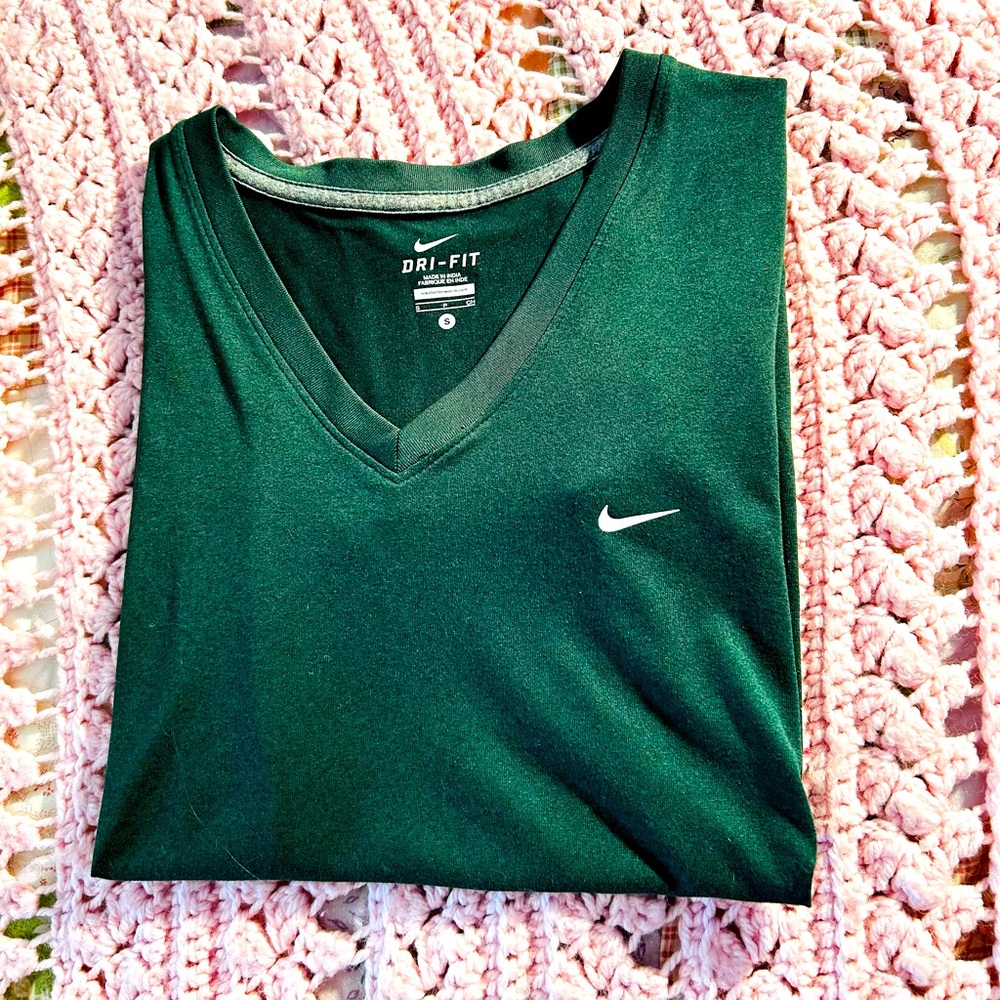 Forest Green Nike Dri-Fit V-Neck T-Shirt Size S #activewear